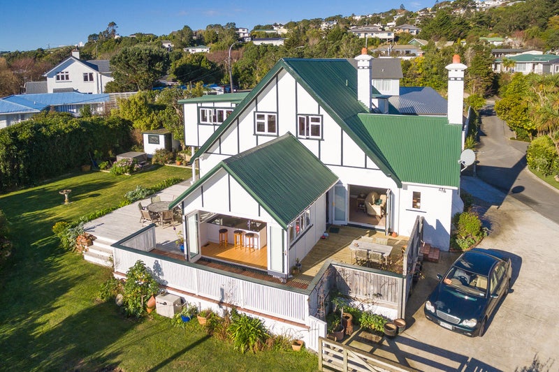 107 Helston Road, Paparangi, Wellington - Carousel 1