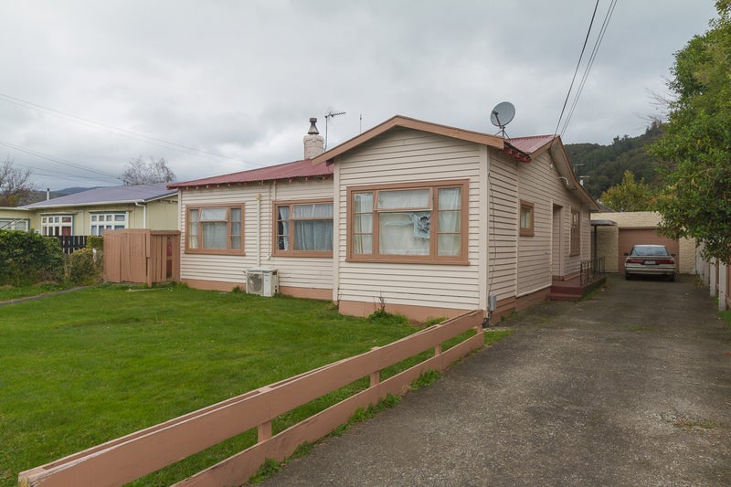55 Seddon Street, Wallaceville, Upper Hutt - Carousel 1