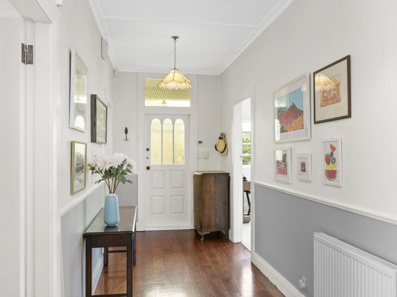 30 Raumati Terrace, Khandallah, Wellington - Carousel 2