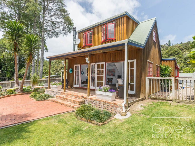 44 Western Road, Laingholm, Auckland - Carousel 1