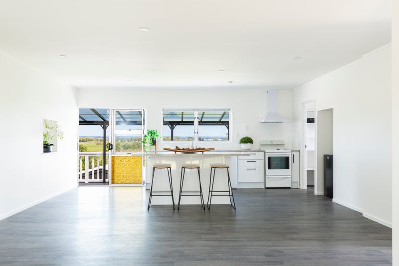 198 Pukehina Parade, Te Puke - Carousel 1