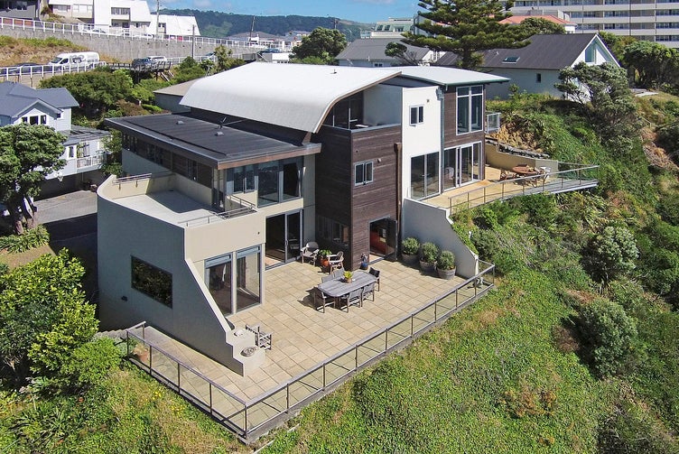 33B Maida Vale Road, Roseneath, Wellington - Carousel 1