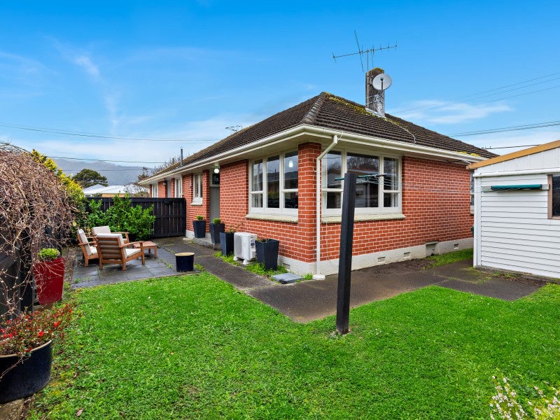 2/57 Walters Street, Avalon, Lower Hutt - Carousel 1