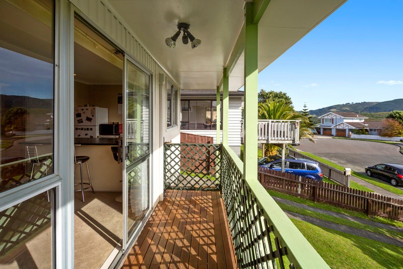 6B Ilam Grove, Kelson, Lower Hutt - Carousel 19