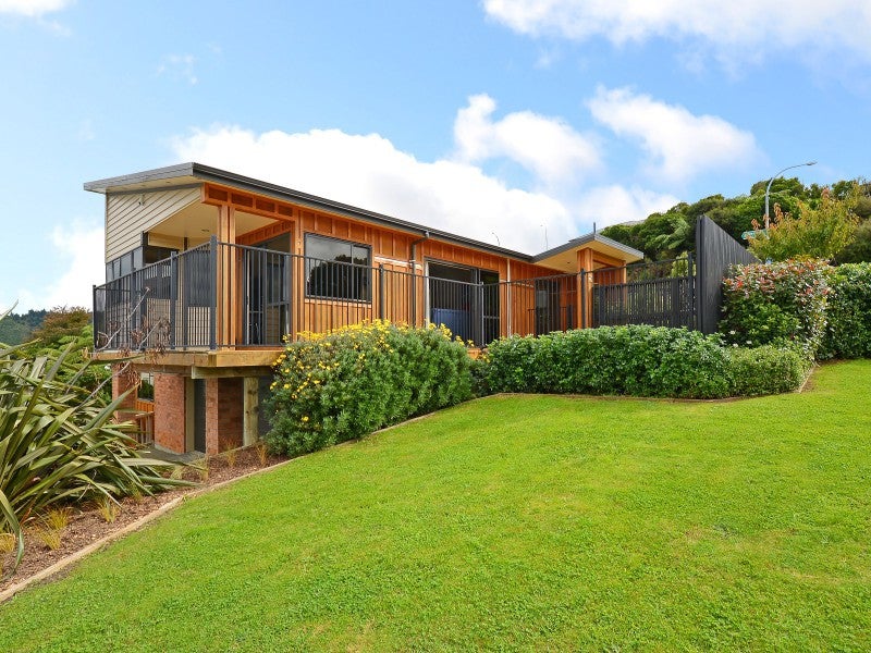 17 Swain Grove, Riverstone Terraces, Upper Hutt - Carousel 1