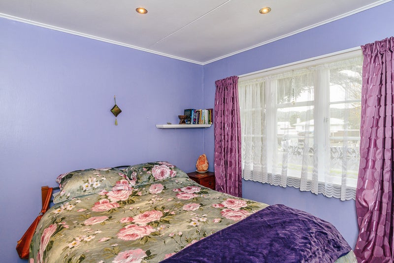 49 Totara Street, Wainuiomata, Lower Hutt - Carousel 2