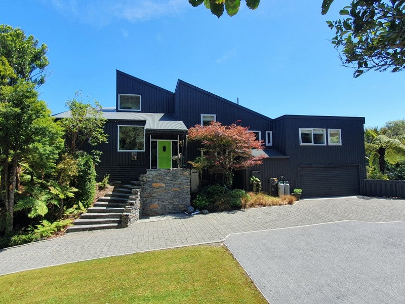 26 Stanton Crescent, Karoro, Greymouth - Carousel 1