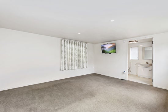 11 Papakura-Clevedon Road, Papakura - Carousel 18