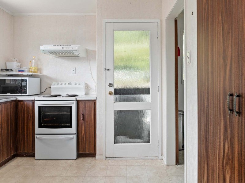 230 Ngatai Road, Otumoetai, Tauranga - Carousel 17
