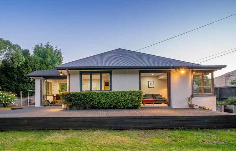 19 Whitfield Street, Sumner, Christchurch - Carousel 2