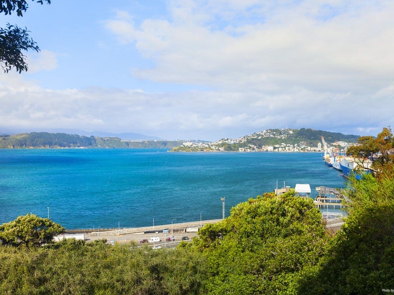 152 Barnard Street, Wadestown, Wellington - Carousel 2