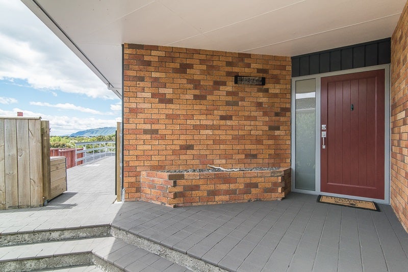22 Pohutukawa Crescent, Raumati Beach, Paraparaumu - Carousel 2