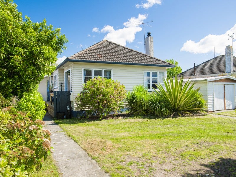 16 Townley Street, Te Hapara, Gisborne - Carousel 22