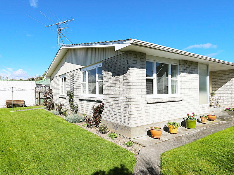 49B Laings Road, Hutt Central, Lower Hutt - Carousel 1