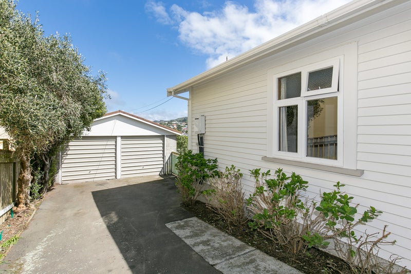 7 Woburn Road, Northland, Wellington - Carousel 25