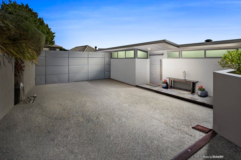 20 Robieson Street, Roseneath, Wellington - Carousel 21