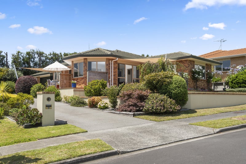 9 Corwen Avenue, Hairini, Tauranga - Carousel 1