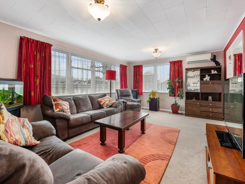 42A Kowhai Avenue, Ebdentown, Upper Hutt - Carousel 2