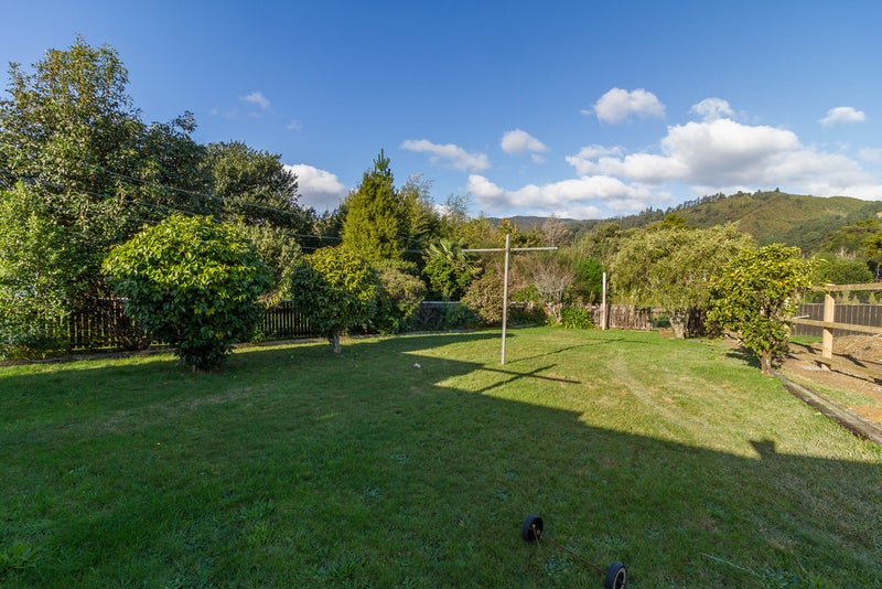 37 Stanley Street, Wainuiomata, Lower Hutt - Carousel 18