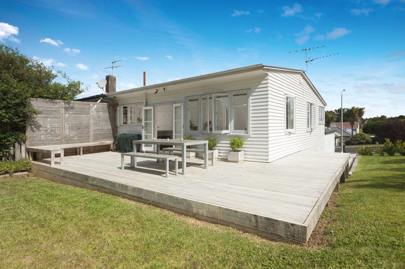 2 Matatua Street, Orakei, Auckland - Carousel 1