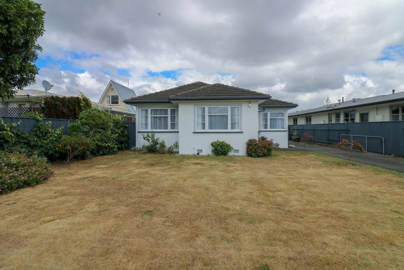 12 Brightwater Terrace, Terrace End, Palmerston North - Carousel 2