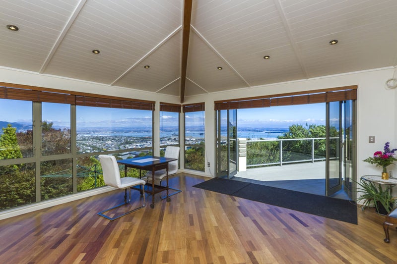 17 Windsor Drive, Britannia Heights, Nelson - Carousel 2