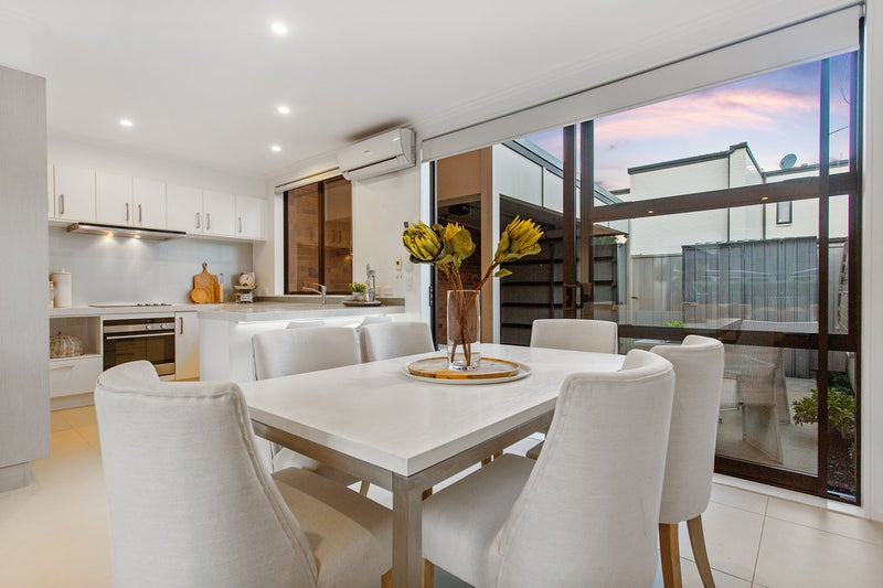 2 Wynne Gray Avenue, Stonefields, Auckland - Carousel 1