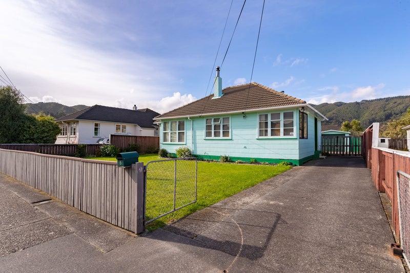 5 Strand Crescent, Naenae, Lower Hutt - Carousel 1