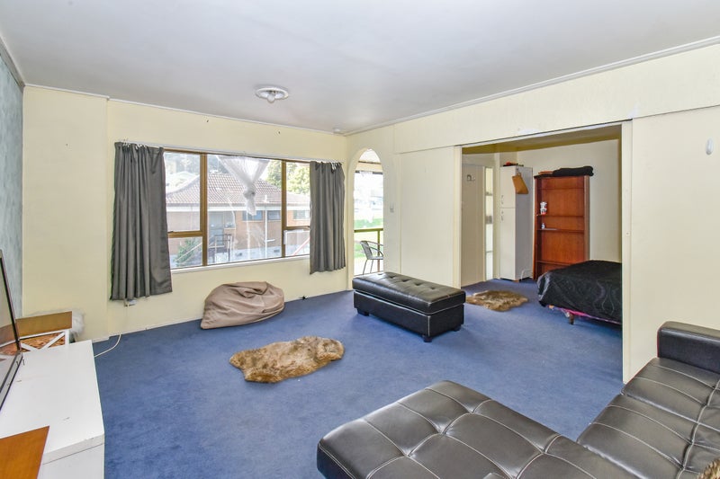 2/1 Roys Road, Weymouth, Auckland - Carousel 2