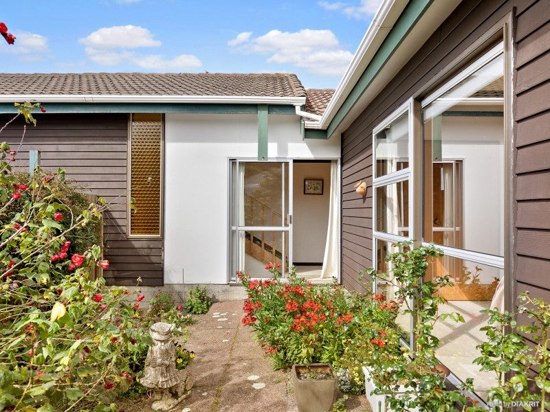 19 Shotter Street, Karori, Wellington - Carousel 2