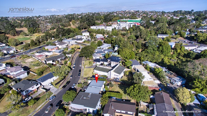 1B Orcades Place, Lynfield, Auckland - Carousel 9