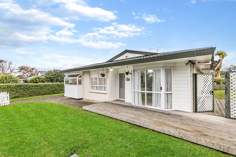 31 Kings Road, Panmure, Auckland - Carousel 2