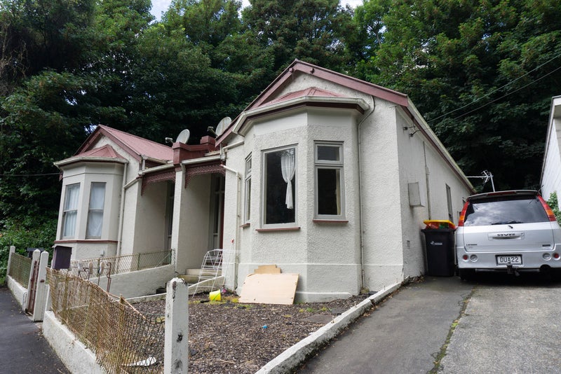 9 Airedale Street, Dunedin Central, Dunedin - Carousel 1