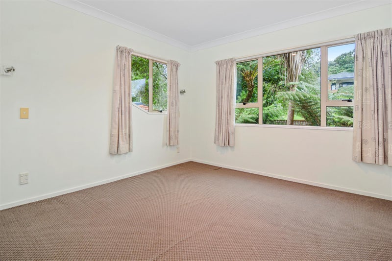 8 Greenfield Drive, Western Heights, Hamilton - Carousel 19