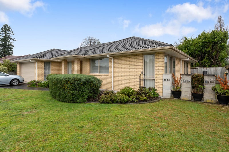 11 Riverholm Drive, Mangakakahi, Rotorua - Carousel 1