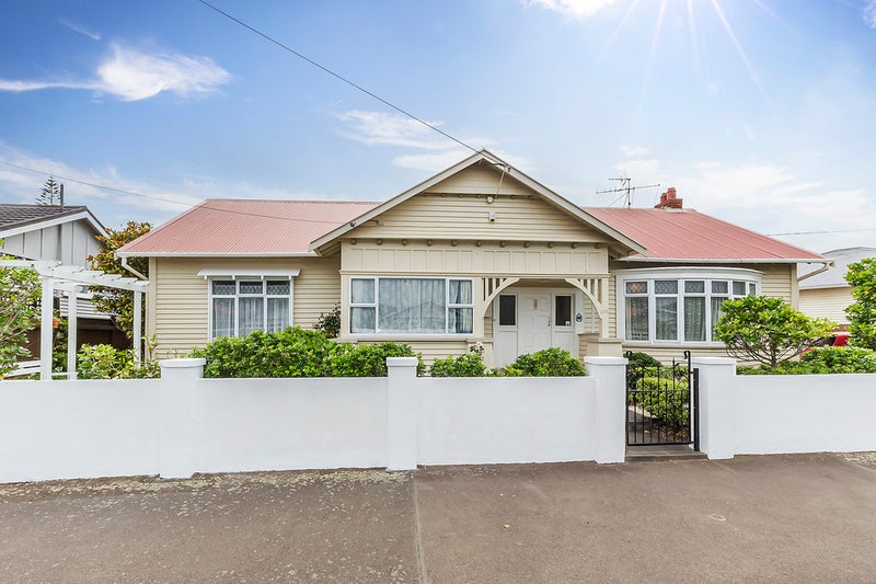 195 Coutts Street, Rongotai, Wellington - Carousel 1