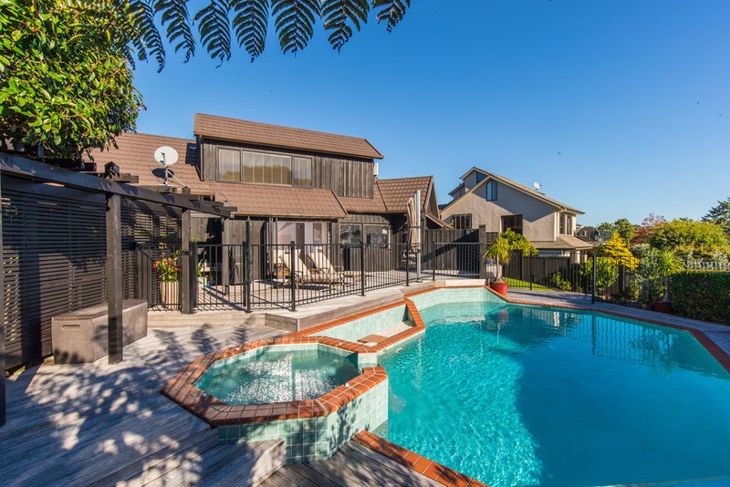 161 Norman Lesser Drive, Saint Johns, Auckland - Carousel 2