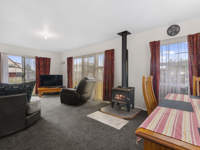 24 Haumoana Street, Koutu, Rotorua - Carousel 1