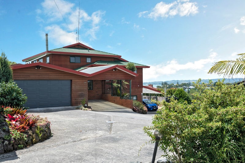 129A Bleakhouse Road, Mellons Bay, Auckland - Carousel 1