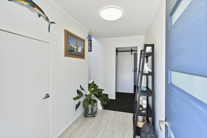 13 Bertram Road, Papakura - Carousel 14