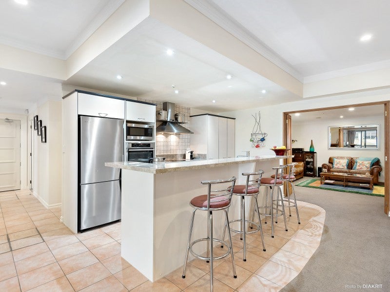 2/99 Dixon Street, Te Aro, Wellington - Carousel 1