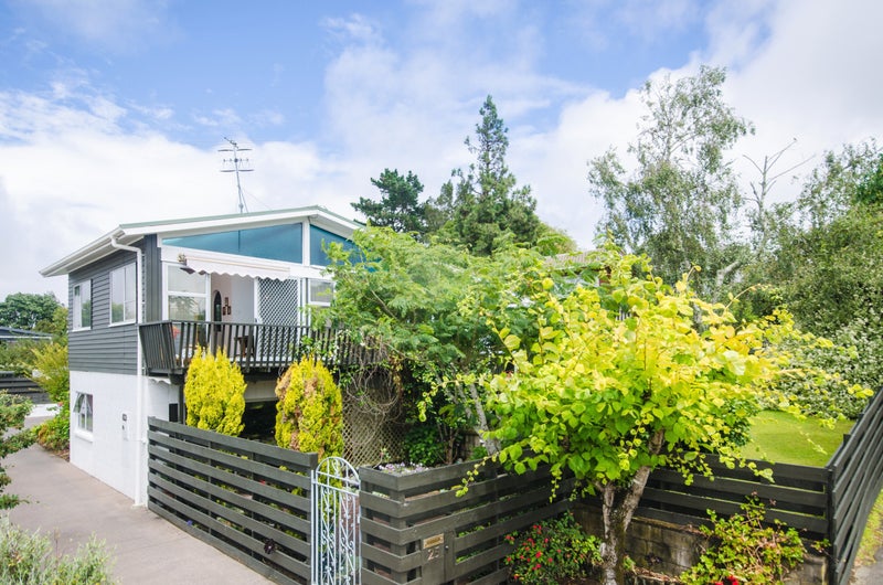 25 Cotton Street, Saint Johns, Auckland - Carousel 2