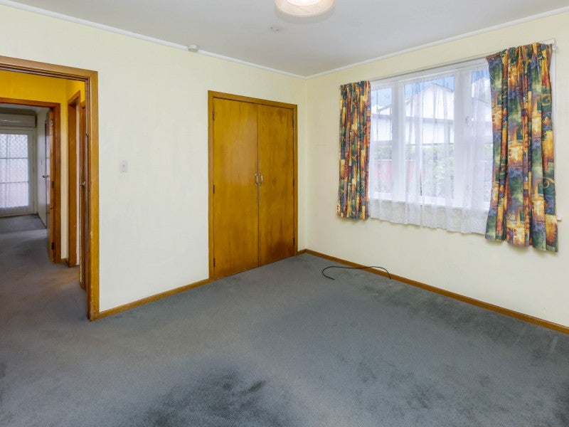 3/4 Henry Street, Ebdentown, Upper Hutt - Carousel 12