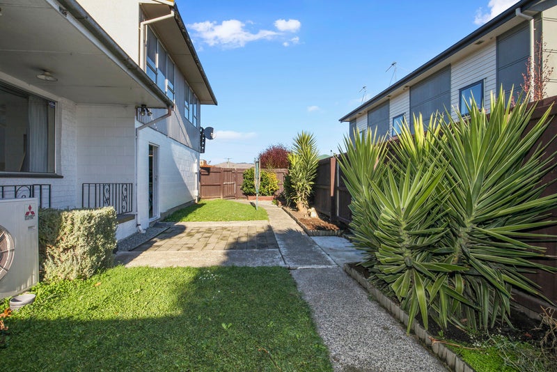 2/499 Cashel Street, Linwood, Christchurch - Carousel 1