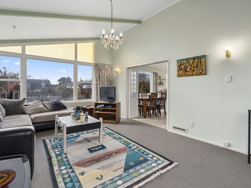 4 Kimberley Grove, Westbrook, Palmerston North - Carousel 2