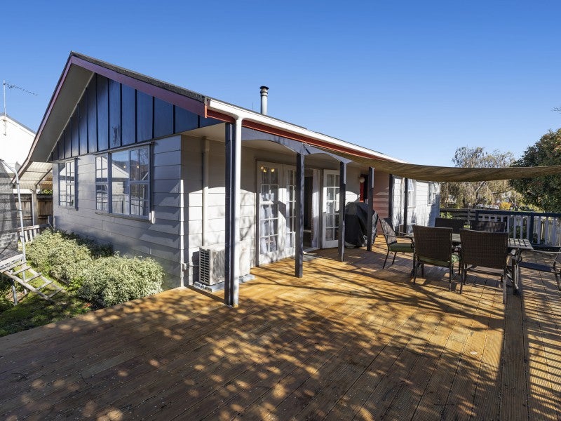 26 Kentucky Street, Totara Park, Upper Hutt - Carousel 1