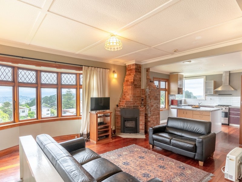 19 Moffitt Street, Vogeltown, Wellington - Carousel 1