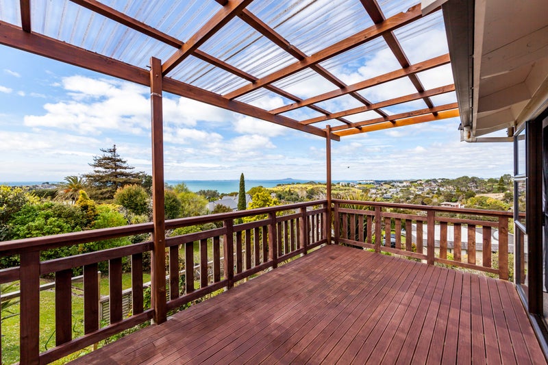 70 Wade River Road, Stanmore Bay, Whangaparaoa - Carousel 1