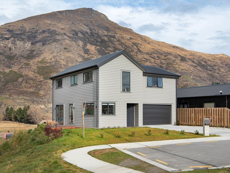 28 huxley place, LAKE HAYES, QUEENSTOWN - Carousel 1