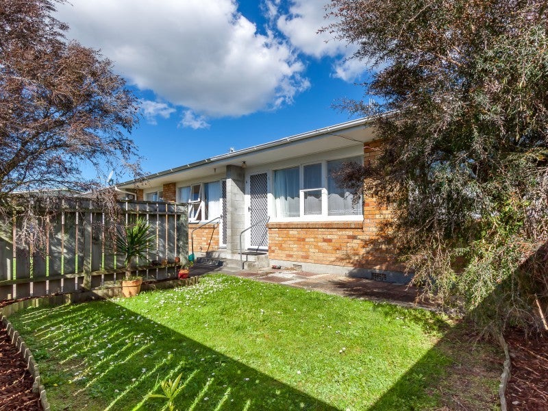 6/84A Linton Street, West End, Palmerston North - Carousel 1
